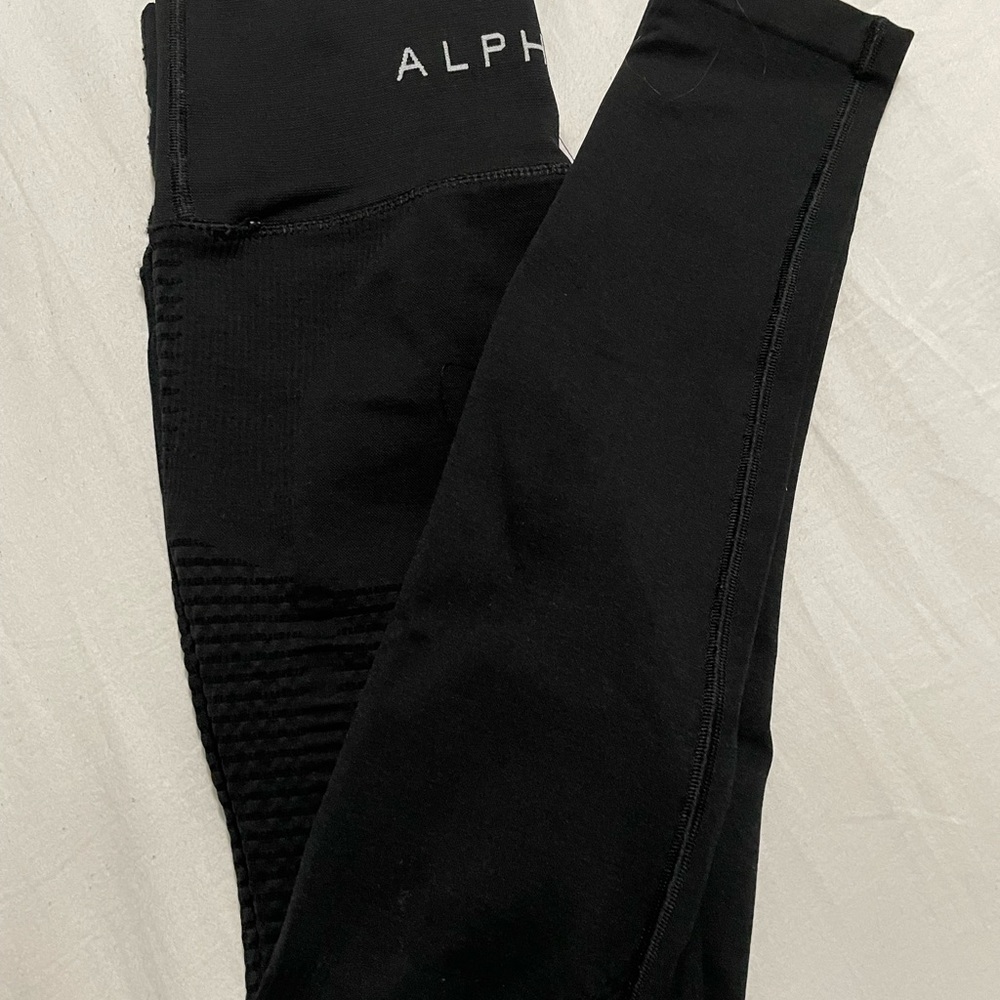 Alphalete halo leggings